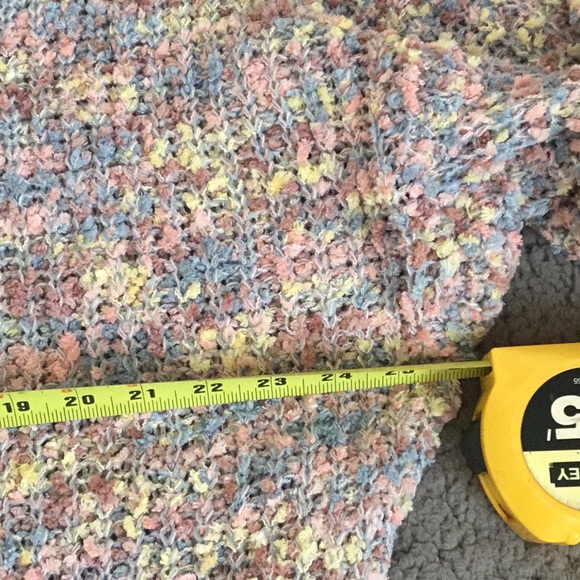 NWT Unique Hadens Los Angeles Soft Long Sleeve Back Twist Sweater - Picture 10 of 16